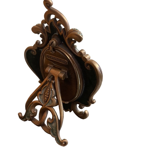 Jay Strongwater Swarovski Crystal Round Picture Frame - Picture 9 of 14